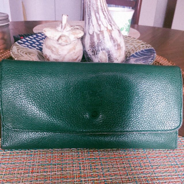 IL BISONTE(イルビゾンテ)のイルビゾンテ 緑 長財布★IL BISONTE レディースのファッション小物(財布)の商品写真