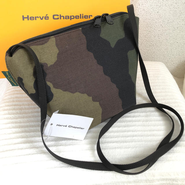 Herve Chapelier(エルベシャプリエ)の★新品★タグ付き★エルベシャプリエ カモフラ 迷彩  ユナイテッドアローズ レディースのバッグ(ショルダーバッグ)の商品写真