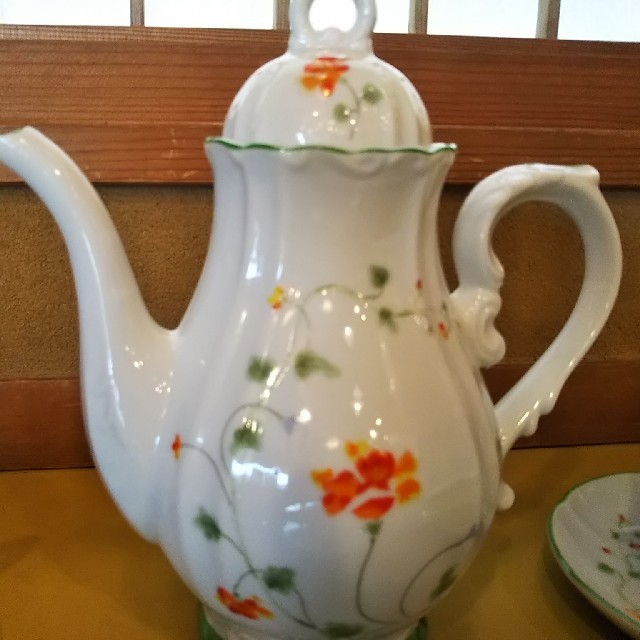 昭和レトロ日本の洋食器 ティーカップセット新品の通販 by ち 昭和レトロ日本の洋食器 ティーカップセット新品の通販 by ち