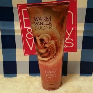 バスアンドボディーワークス(Bath & Body Works)のウォームバニラシュガー ボディクリーム(ボディクリーム)