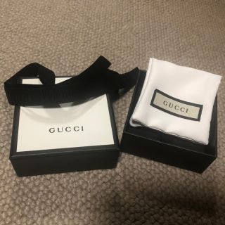 グッチ(Gucci)のGUCCI 空箱 リボン カバー付き(ショップ袋)