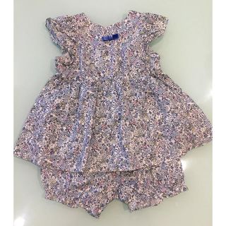 ベベ(BeBe)のbebe 花柄ワンピースセットアップ 試着のみ美品(ワンピース)