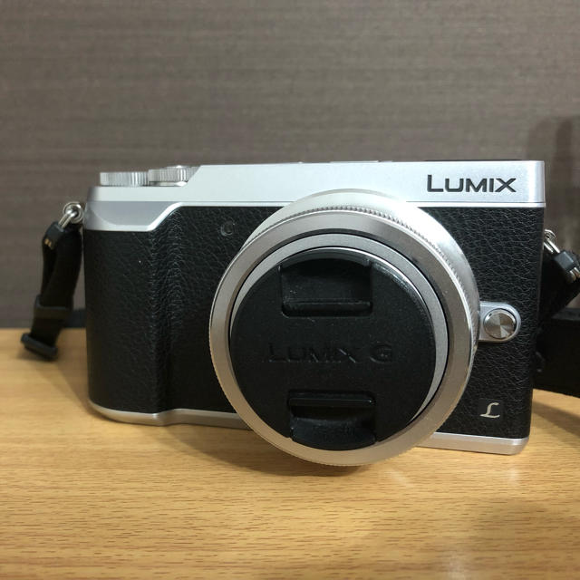 LUMIX DMC-GX7MK2 標準ズームレンズキット シルバースマホ/家電/カメラ