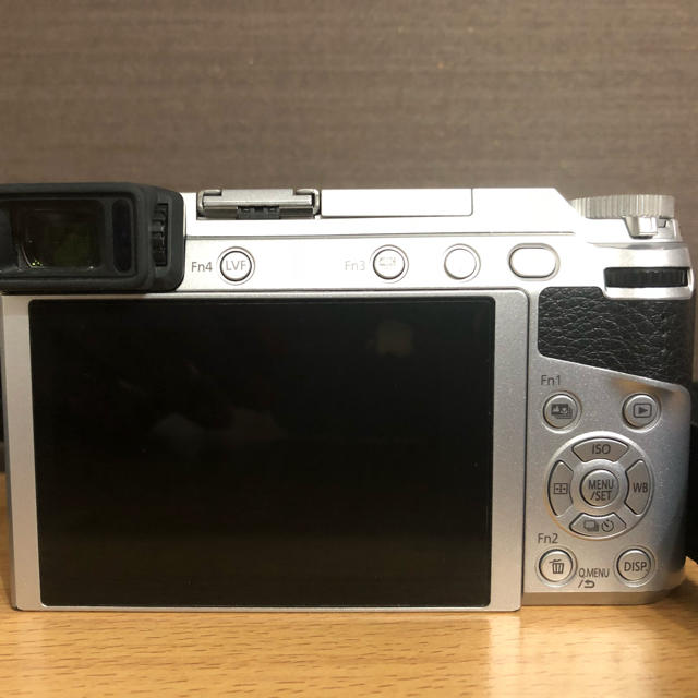 LUMIX DMC-GX7MK2 標準ズームレンズキット シルバースマホ/家電/カメラ