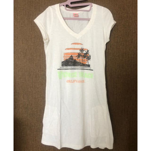 deicy(デイシー)のdeicy beach♡ロングＴシャツ レディースのトップス(Tシャツ(半袖/袖なし))の商品写真