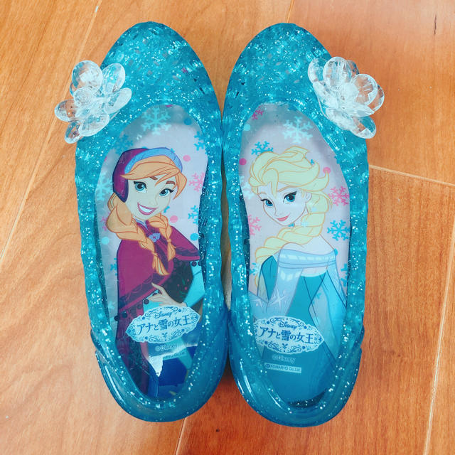 Disney(ディズニー)のアナと雪の女王 サンダル 17.0cm キッズ/ベビー/マタニティのキッズ靴/シューズ(15cm~)(サンダル)の商品写真