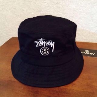 ステューシー(STUSSY)の新品stussyバケットハットブラック黒(ハット)