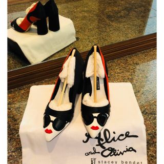 アリスアンドオリビア(Alice+Olivia)の✨レシート付き　新品超美品✨ アリス+オリビア  パンプス(ハイヒール/パンプス)