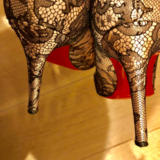 Christian Louboutin(クリスチャンルブタン)のルブタン レースパンプス レディースの靴/シューズ(ハイヒール/パンプス)の商品写真