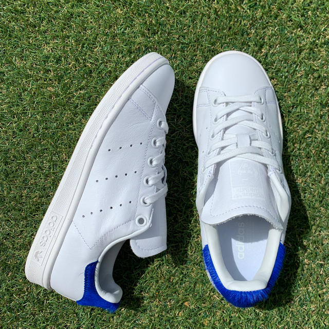 adidas(アディダス)の美品22.5adidas STANSMISTHアディダス スタンスミス T126 レディースの靴/シューズ(スニーカー)の商品写真