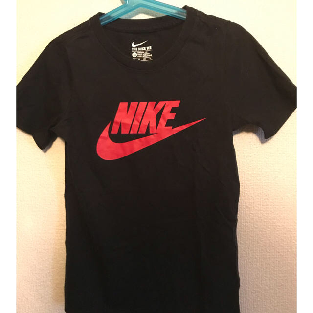 NIKE(ナイキ)のNIKE ナイキ キッズＴシャツ 3枚セット サイズ130 XS キッズ/ベビー/マタニティのキッズ服男の子用(90cm~)(Tシャツ/カットソー)の商品写真