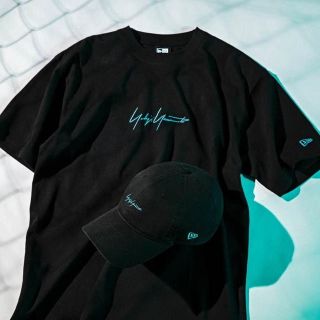 ヨウジヤマモト(Yohji Yamamoto)の〈Yohji Yamamoto〉x〈New Era®〉コラボTシャツ M(Tシャツ/カットソー(半袖/袖なし))