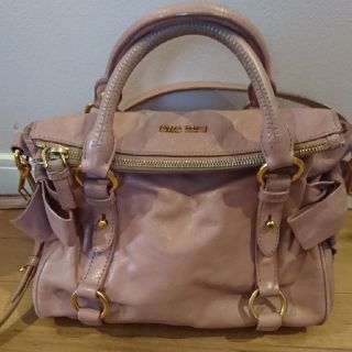 ミュウミュウ(miumiu)のmiumiu 直営店購入 バッグ(ハンドバッグ)