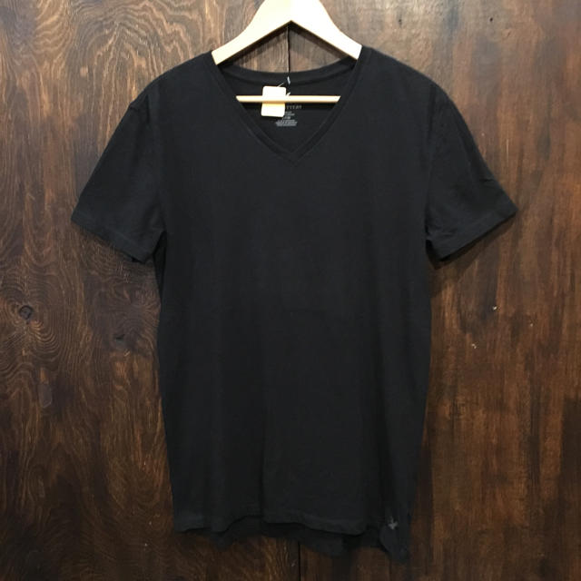 American Eagle(アメリカンイーグル)のAmerican eagle アメリカンイーグル Vネック Tシャツ 黒 S メンズのトップス(Tシャツ/カットソー(半袖/袖なし))の商品写真