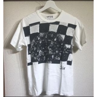 コムデギャルソン(COMME des GARCONS)のクリスマスSALE　コムデギャルソン  MAGICIAN PRINT Tシャツ (Tシャツ/カットソー(半袖/袖なし))