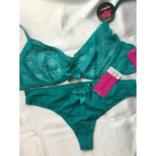 シモーヌペレール(Simone Perele)のPASSIONATAパッショナータLET'S PLAY 75C/2(ブラ&ショーツセット)