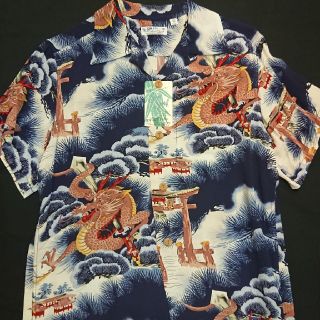 サンサーフ(Sun Surf)の新品 女性もOK XSサイズ サンサーフ ハワイアンシャツ 龍 ss32719(シャツ)