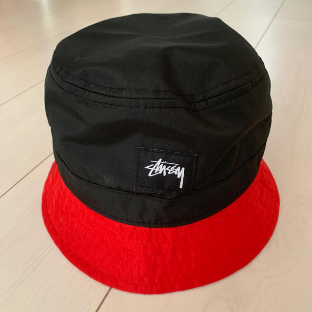 STUSSY(ステューシー)のstussy バケットハット レディースの帽子(ハット)の商品写真