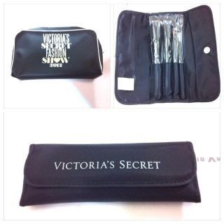 ヴィクトリアズシークレット(Victoria's Secret)のメイクブラシとポーチのセット☆(ポーチ)