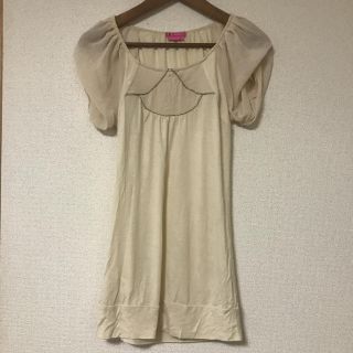 ビーシービージーマックスアズリア(BCBGMAXAZRIA)のBCBG トップス カットソー ブラウス(カットソー(半袖/袖なし))