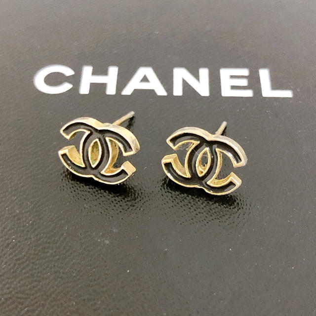 CHANEL(シャネル)のピアス♡ レディースのアクセサリー(ピアス)の商品写真