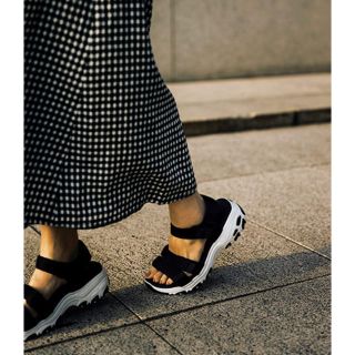 スケッチャーズ(SKECHERS)の【そうまま様専用】【スケッチャーズ】サンダル(サンダル)