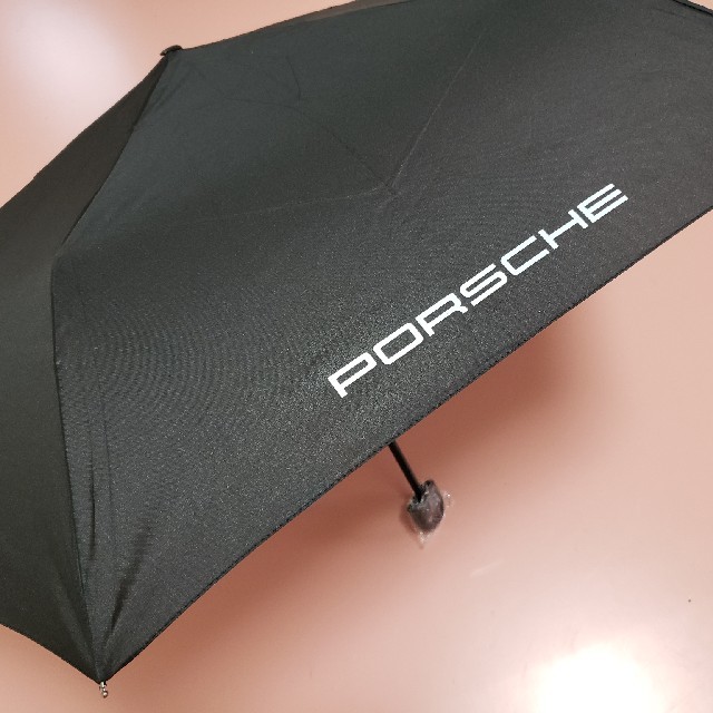 Porsche(ポルシェ)の《PORSCHE》折り畳みアンブレラ　ノベルティ レディースのファッション小物(傘)の商品写真