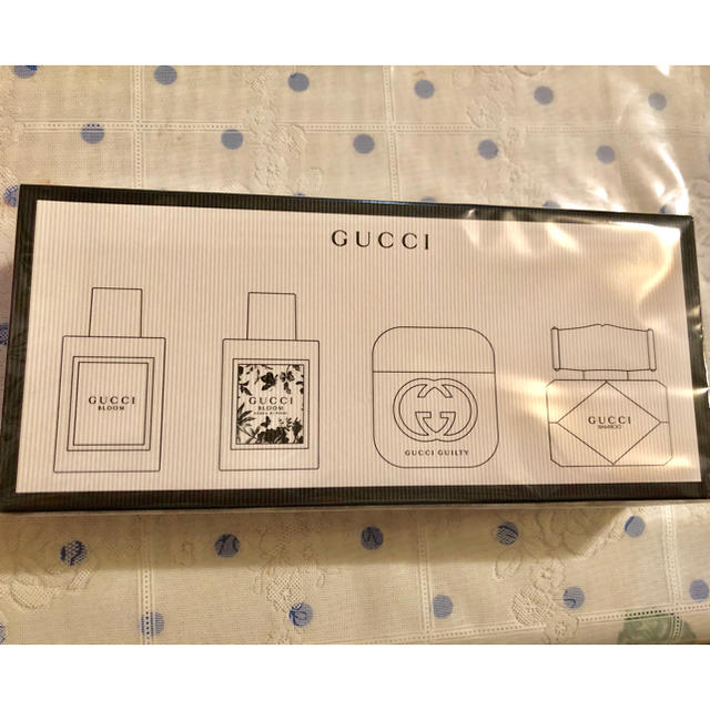 Gucci(グッチ)のレア☆コフレGUCCI 香水ミニチュア4本セット コスメ/美容の香水(香水(女性用))の商品写真