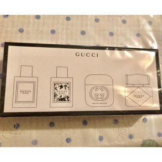 グッチ(Gucci)のレア☆コフレGUCCI 香水ミニチュア4本セット(香水(女性用))