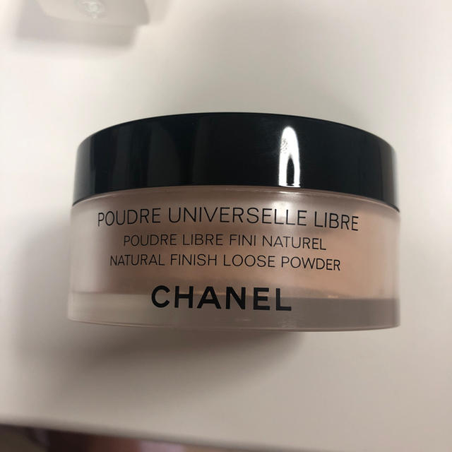 CHANEL(シャネル)のCHANEL ルースパウダー コスメ/美容のベースメイク/化粧品(フェイスパウダー)の商品写真