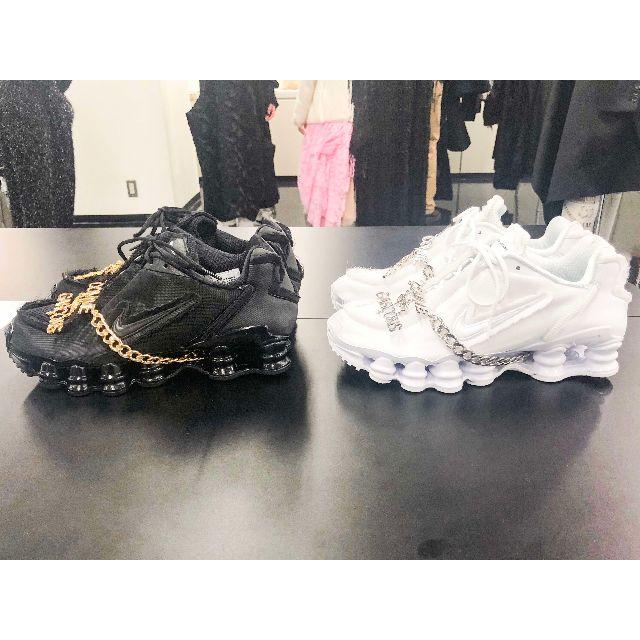 COMME des GARCONS(コムデギャルソン)の2足セット 24cm NIKE SHOX black white レディースの靴/シューズ(スニーカー)の商品写真