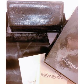 イヴサンローランボーテ(Yves Saint Laurent Beaute)のYVES SAINT LAURENT 長財布 箱、袋つき👠値下げ❣️(長財布)