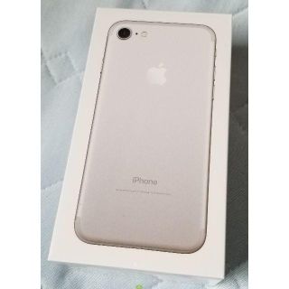 アイフォーン(iPhone)のdocomo iPhone7 32GB Silver（SIMロック解除済み）(スマートフォン本体)