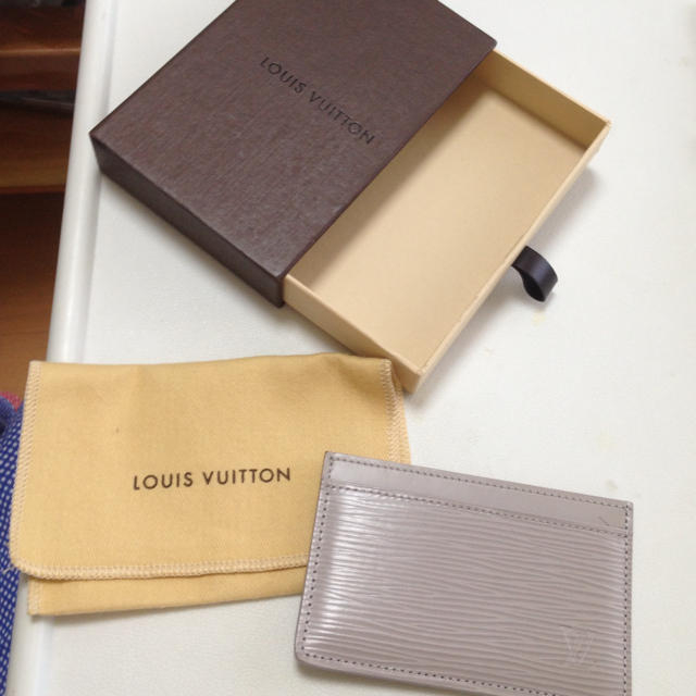 LOUIS VUITTON(ルイヴィトン)のお値下げ！ルイヴィトン 名刺入れ レディースのファッション小物(名刺入れ/定期入れ)の商品写真