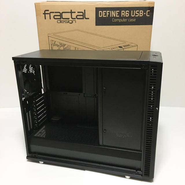 Define R6 TG Blackout ミドルPCケース スマホ/家電/カメラのPC/タブレット(PCパーツ)の商品写真