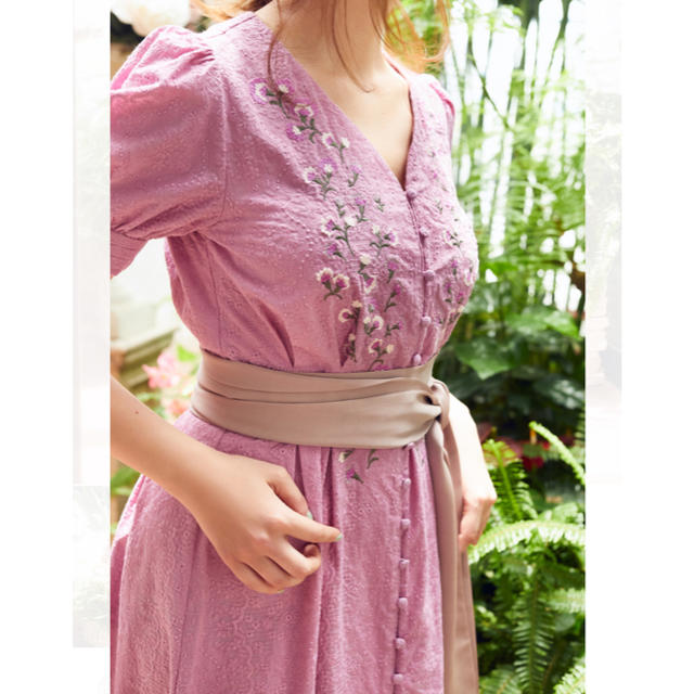 Herlipto】新品未使用Tie Front EmbroideryDress-