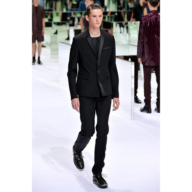 DIOR HOMME(ディオールオム)のDior HOMME 14SS サテン スモーキング ジャケット クリス メンズのジャケット/アウター(テーラードジャケット)の商品写真