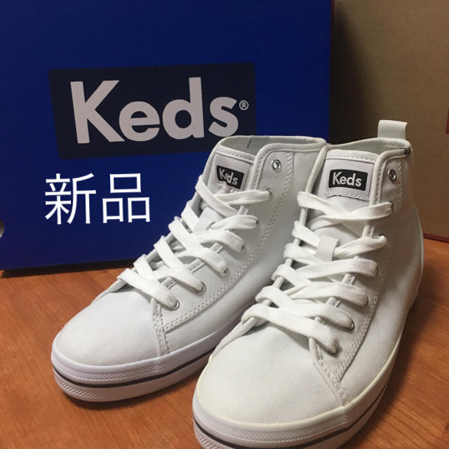 Keds(ケッズ)の訳あり  新品 Keds  スニーカー   白 キャンバス  us6  23 レディースの靴/シューズ(スニーカー)の商品写真