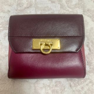 サルヴァトーレフェラガモ(Salvatore Ferragamo)の【まえちゃん様専用】サルヴァトーレフェラガモ 二つ折り財布(財布)