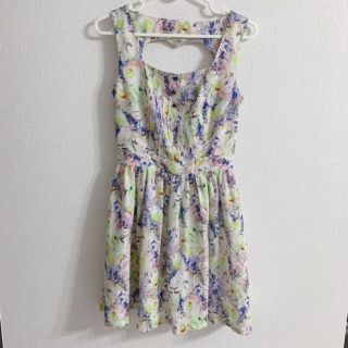 マーキュリーデュオ(MERCURYDUO)の【美品】花柄ワンピース マーキュリーデュオ フリーサイズ(ミニワンピース)