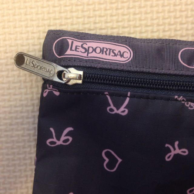 LeSportsac(レスポートサック)の新品☆レスポ ポーチ レディースのファッション小物(ポーチ)の商品写真