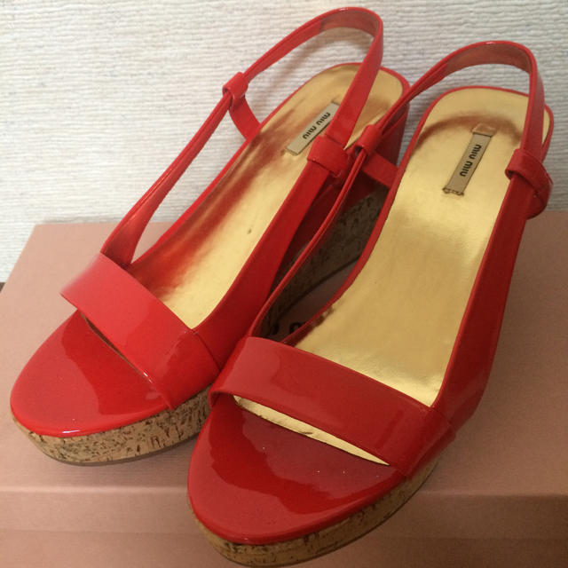 miumiu(ミュウミュウ)のミュウミュウ ウエッジサンダル レディースの靴/シューズ(サンダル)の商品写真