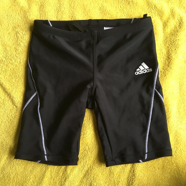 adidas(アディダス)の水着 130 キッズ/ベビー/マタニティのキッズ服男の子用(90cm~)(水着)の商品写真