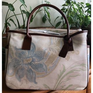 ローラアシュレイ(LAURA ASHLEY)の【新品未使用】ローラ アシュレイ バッグ トートバック(ハンドバッグ)