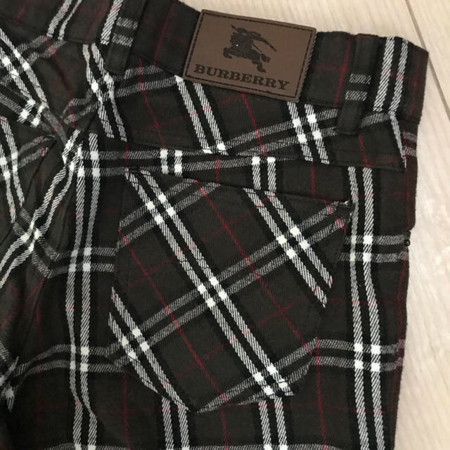 BURBERRY(バーバリー)の最終値下げ！ バーバリー パンツ 長ズボン 三陽商会 150cm 美品 キッズ/ベビー/マタニティのキッズ服男の子用(90cm~)(パンツ/スパッツ)の商品写真