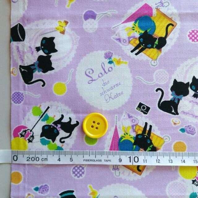 ハギレ　黒猫のロロ　バルーン柄(パープル) ハンドメイドの素材/材料(生地/糸)の商品写真