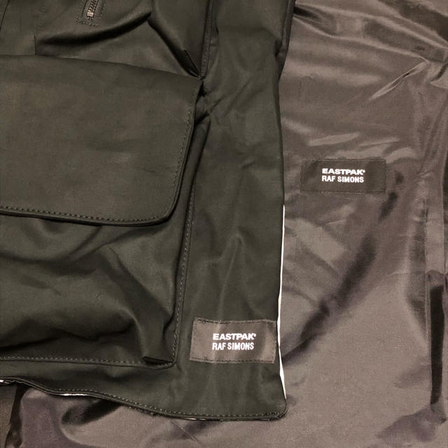 EASTPAK(イーストパック)のともさん専用 分割③ RAF SIMONS × EASTPAK バッグパック  メンズのバッグ(バッグパック/リュック)の商品写真