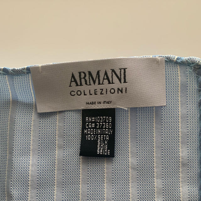 ARMANI COLLEZIONI(アルマーニ コレツィオーニ)のポケットチーフ メンズのファッション小物(ハンカチ/ポケットチーフ)の商品写真