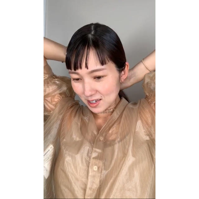正規 Jil Sander - JIL SANDER ブラウス PLUIE プリュイあいさん着用 シャツ+ブラウス(半袖+袖なし) 正規 Jil Sander - JIL SANDER ブラウス PLUIE プリュイあいさん着用 シャツ+ブラウス(半袖+袖なし)