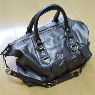 コーチ(COACH)のCOACH　お値下げ中ショルダーバッグ♡(ショルダーバッグ)